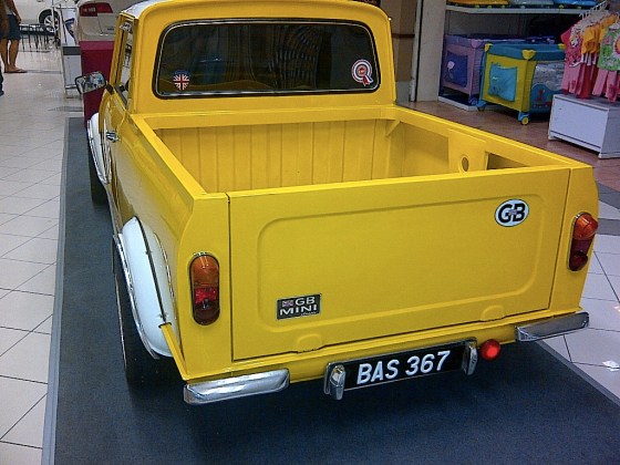 images_mini_cooper_pickup_backview