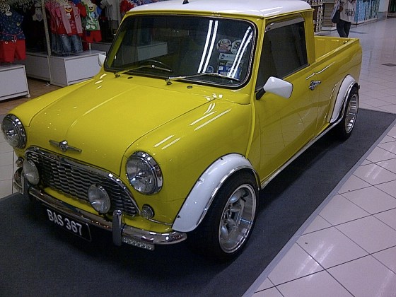 images_mini_cooper_pickup_frontview