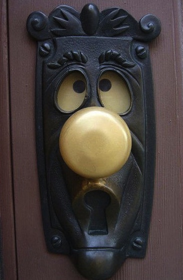 (Photo credit: www.jokeroo.com)