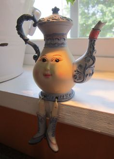 humpty-dumpty-teapot