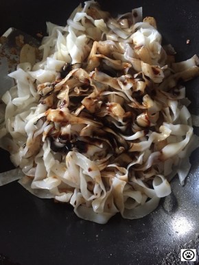 Add lite n dark soy sauce