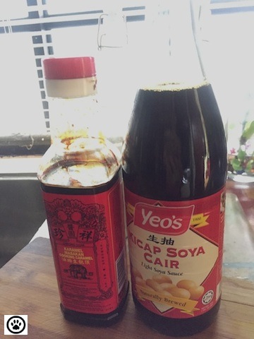 lite and dark soy sauce